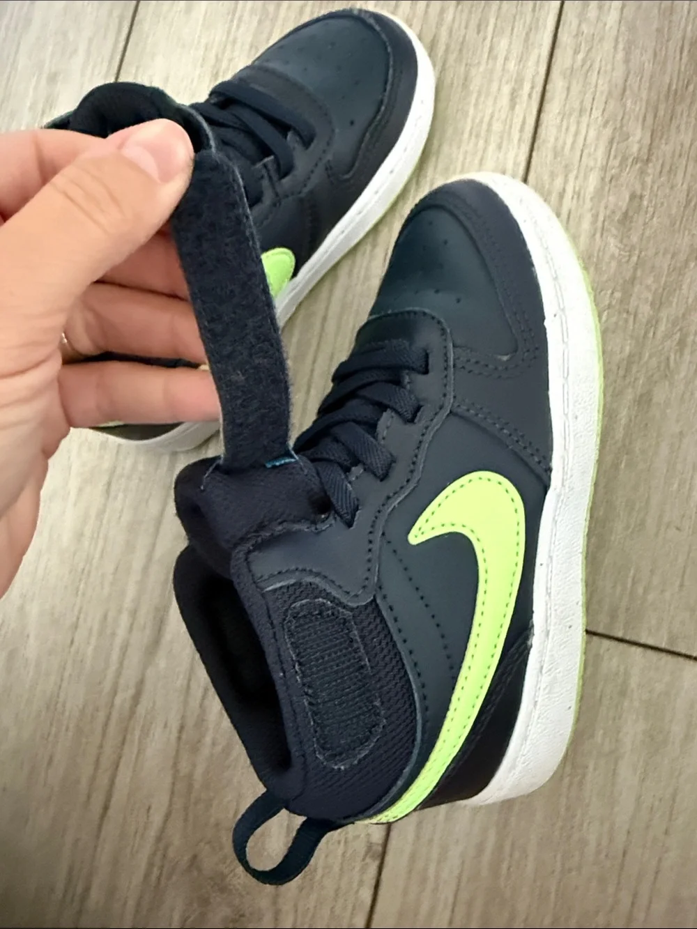 Nike Kids Court Borough Mid 2 Dark Obsidian/Lime Blast toddler 9C